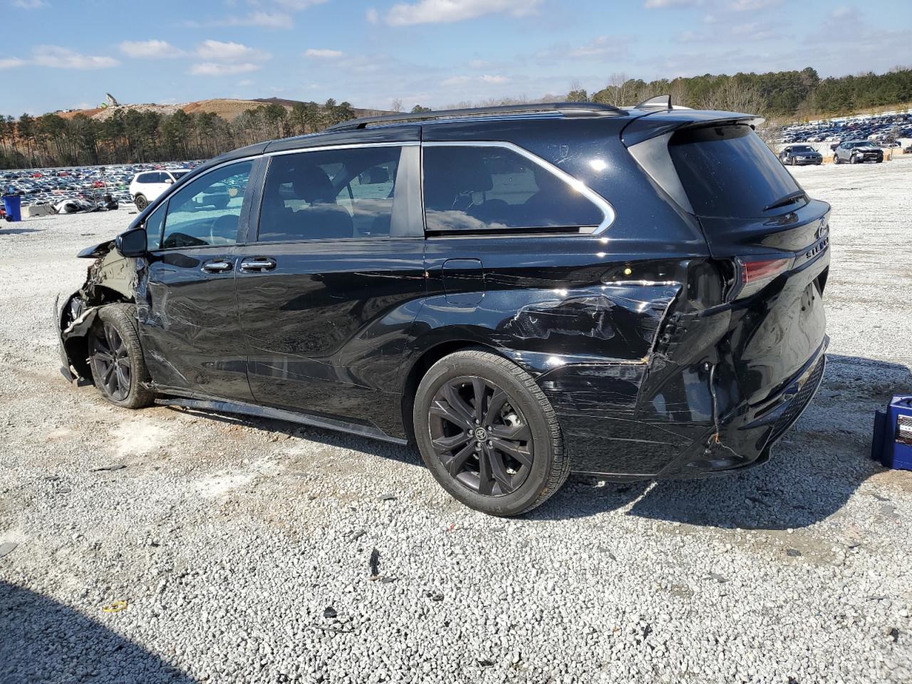 2022 TOYOTA SIENNA XSE VIN:5TDXRKECXNS123991