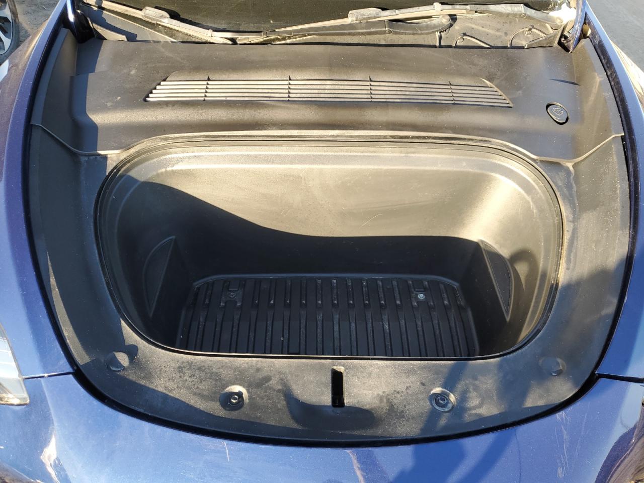 2022 TESLA MODEL Y  VIN:7SAYGDEE8NA003845
