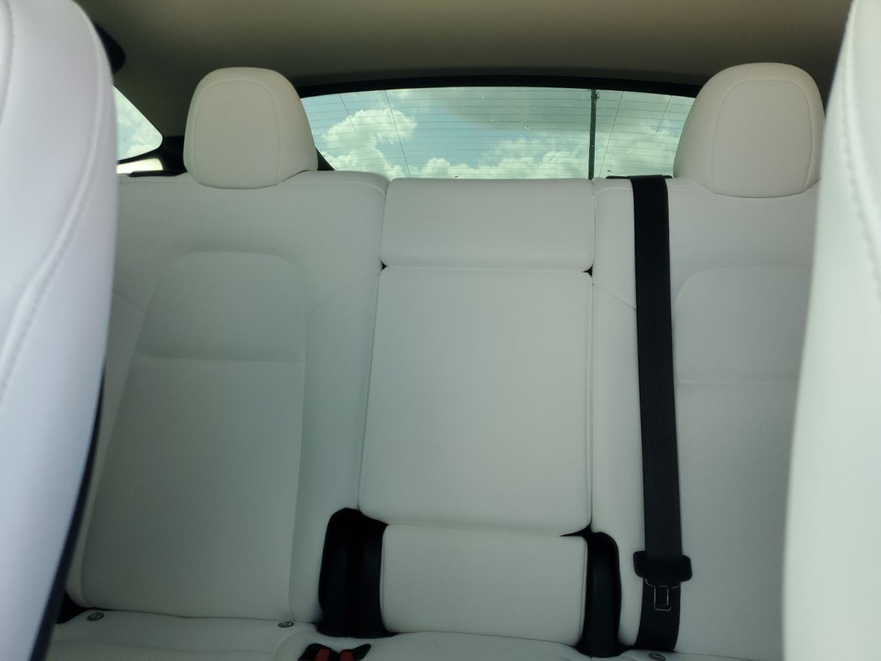 2023 TESLA MODEL Y  VIN:7SAYGDEF4PF977952