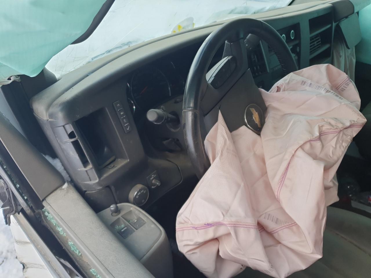 2023 CHEVROLET EXPRESS G2500  VIN:JN1BJ1CP6HW017109