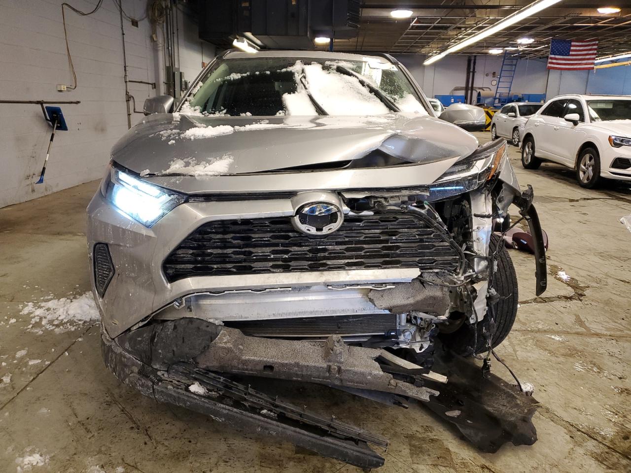 2023 TOYOTA RAV4 XLE VIN:4T3RWRFV1PU109070