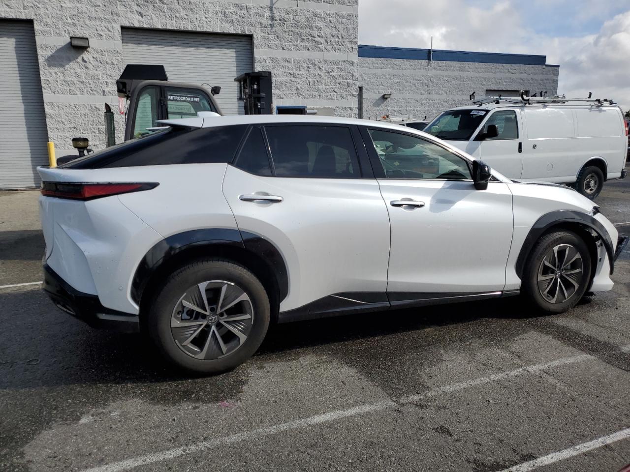 2023 LEXUS RZ 450E VIN:JTJAAAAB9PA017825
