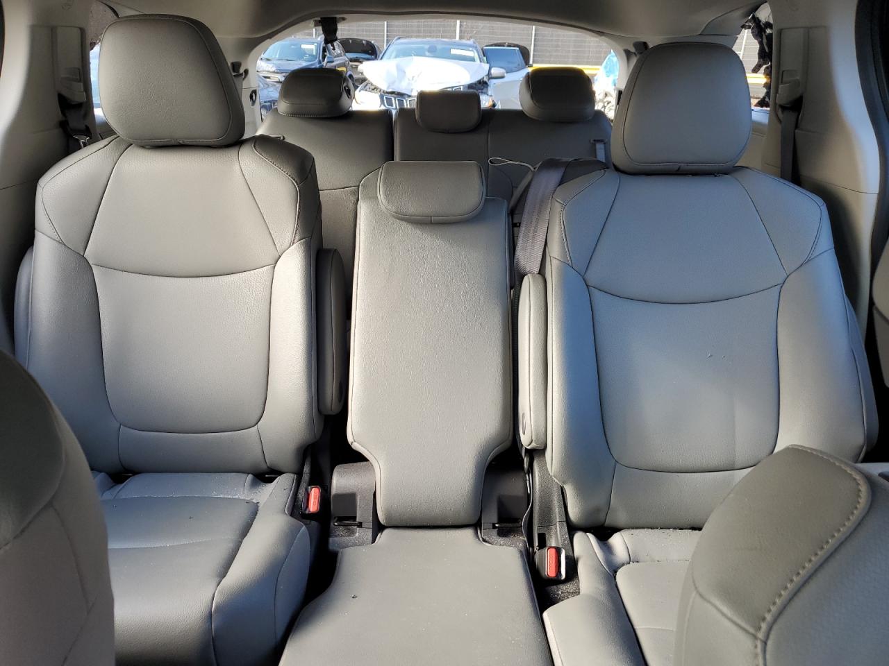 2023 TOYOTA SIENNA XLE VIN:5TDYRKEC1PS141030