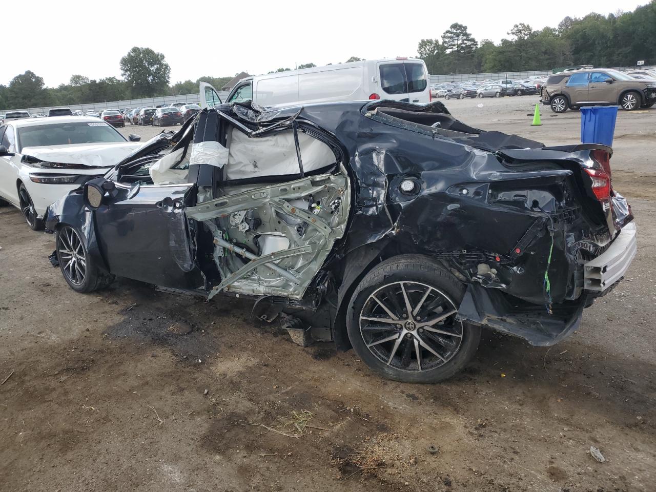 2024 TOYOTA CAMRY SE NIGHT SHADE VIN:4T1G11AK6RU887560