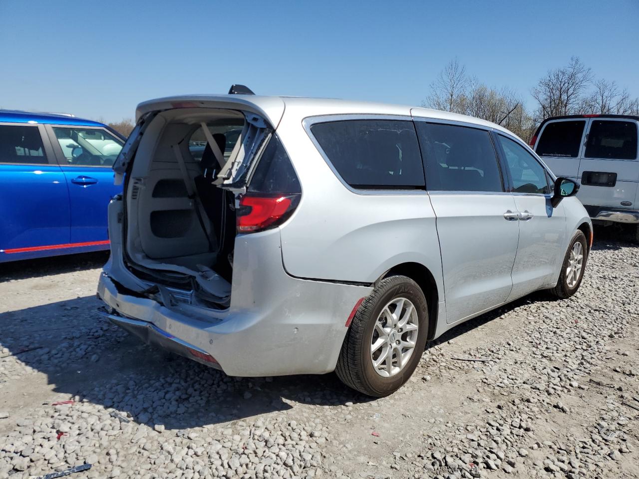 2024 CHRYSLER PACIFICA TOURING L VIN:2C4RC1BG0RR189704