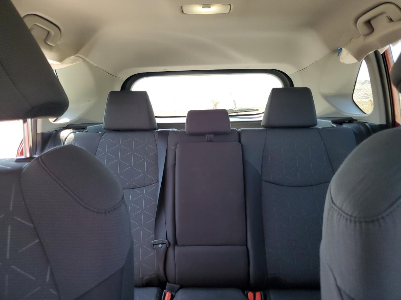 2022 TOYOTA RAV4 XLE VIN:2T3W1RFV4NW215575