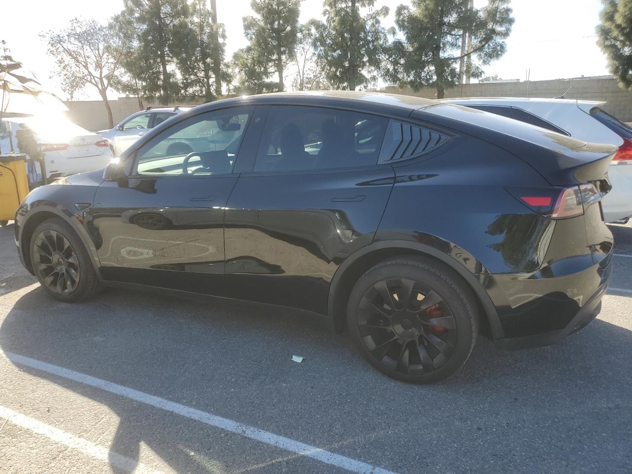 2023 TESLA MODEL Y  VIN:7SAYGDEE4PA025344