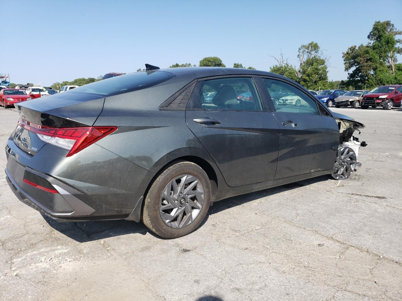 2024 HYUNDAI ELANTRA BLUE VIN:KMHLM4DJ8RU109870