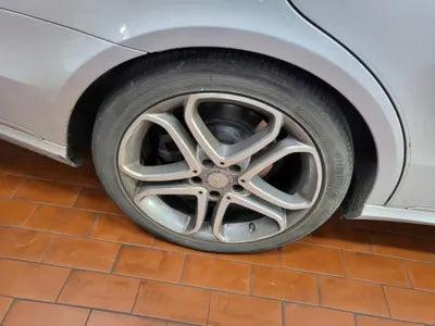 2015 Mercedes-Benz E 250 WDDHF9HB5FB163158 VIN:WDDHF9HB5FB163158