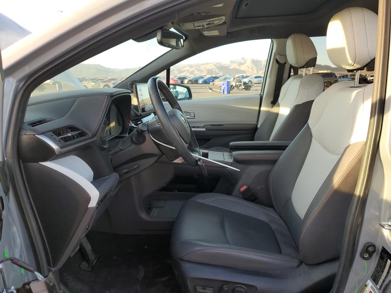 2024 TOYOTA SIENNA XSE VIN:5TDDRKEC6RS182951