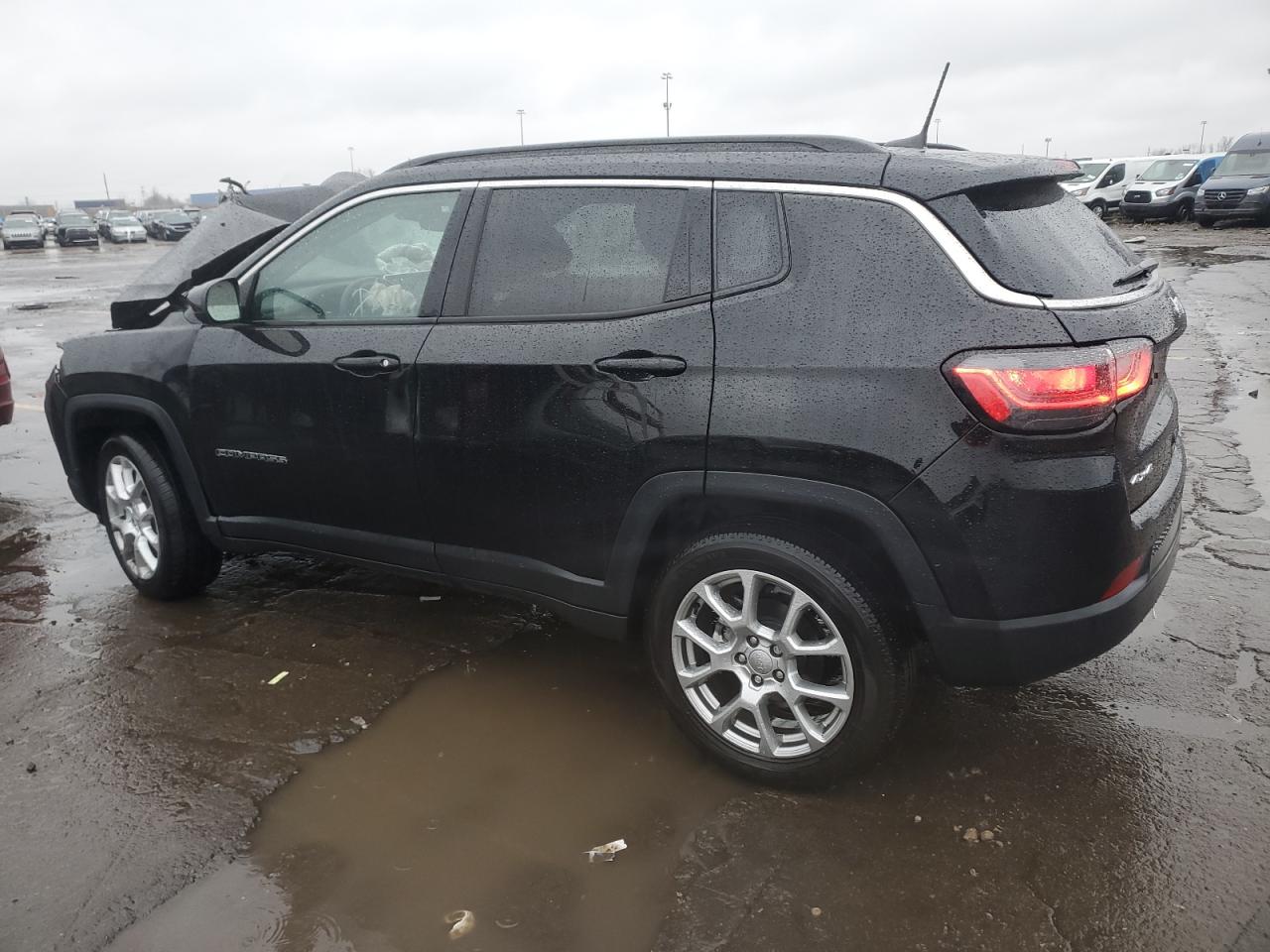 2022 JEEP COMPASS LATITUDE LUX VIN:3C4NJDFB1NT183079