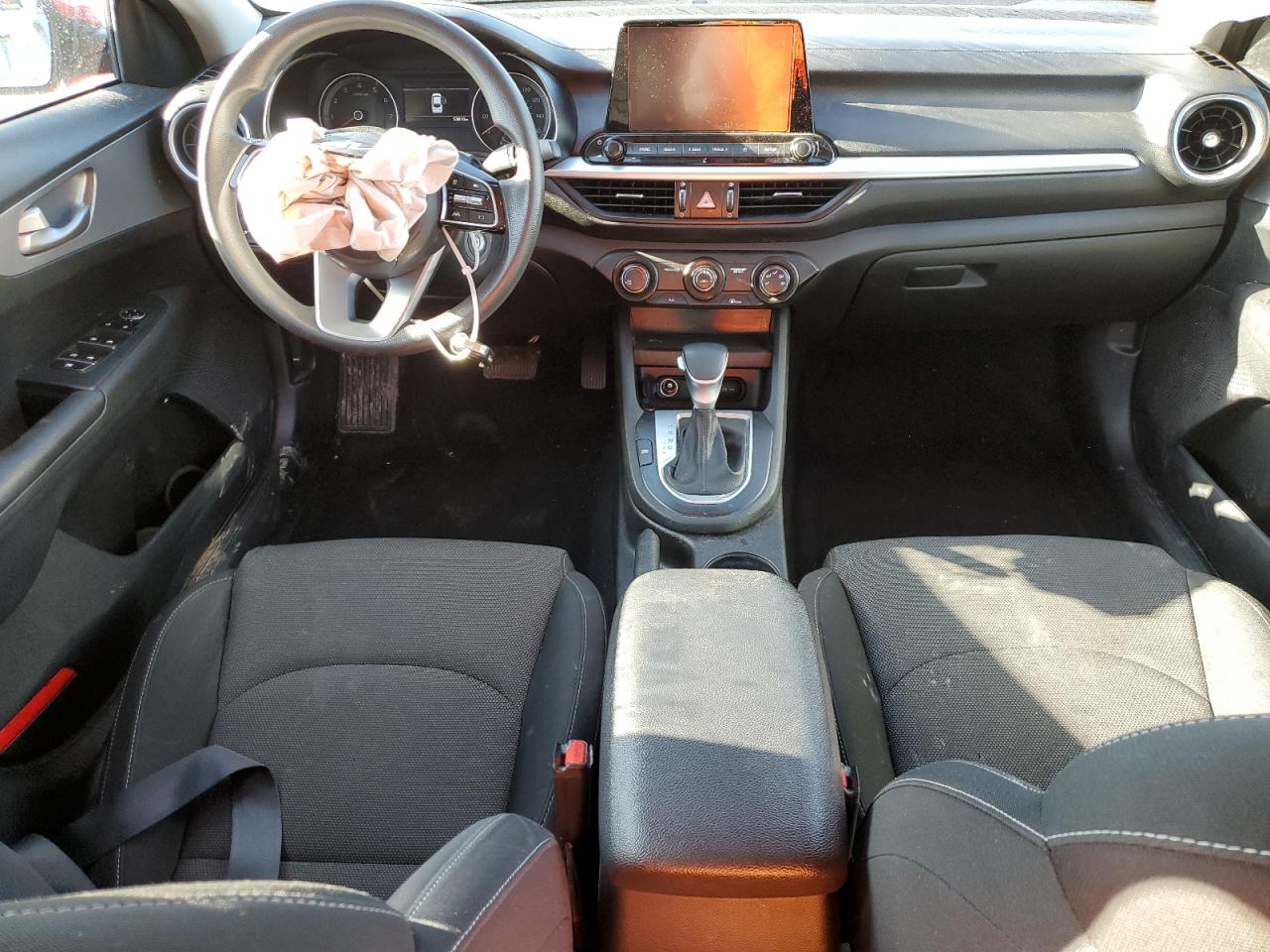 2022 KIA FORTE FE VIN:3KPF24ADXNE495559