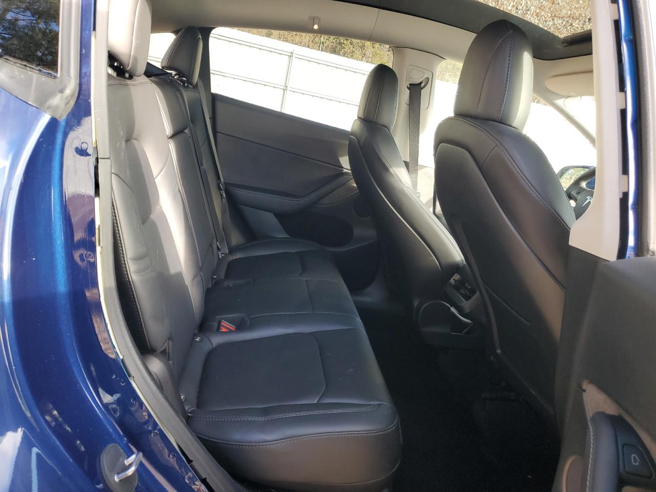 2022 TESLA MODEL Y  VIN:7SAYGDEF6NF546431