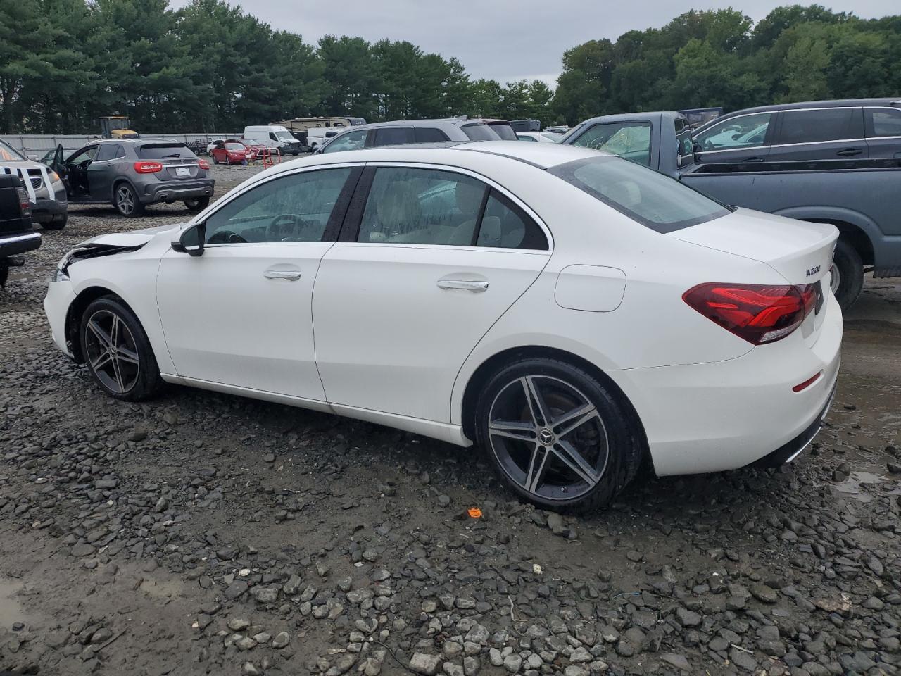 2022 MERCEDES-BENZ A 220 4MATIC VIN:W1K3G4FB3NJ341652