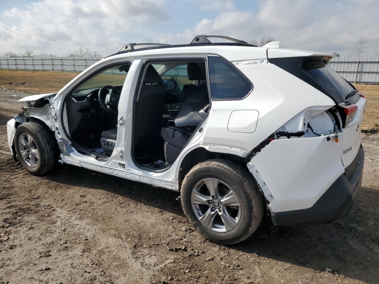 2024 TOYOTA RAV4 XLE VIN:2T3W1RFV6RW306370