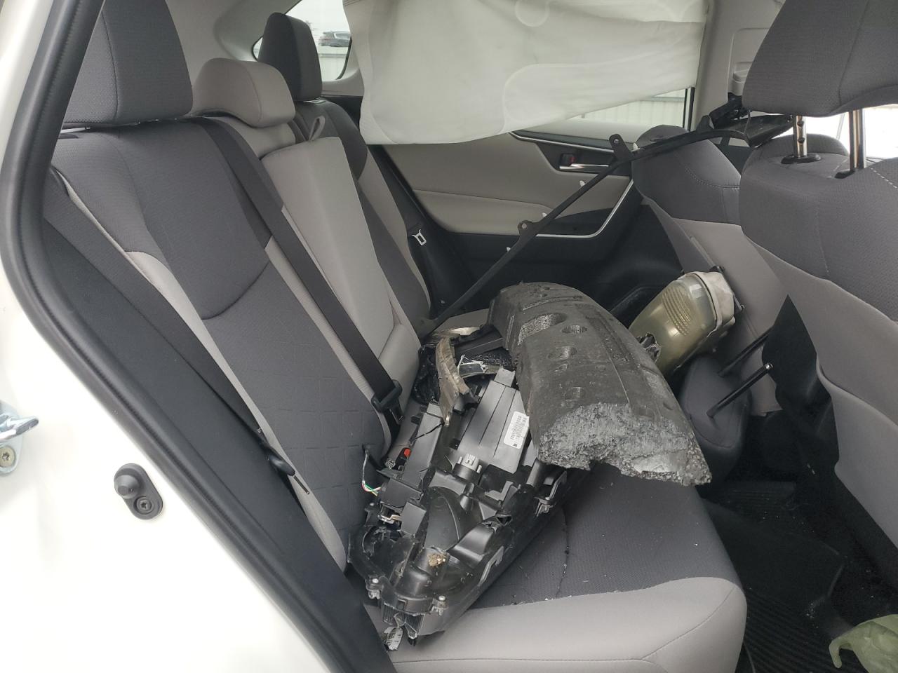 2024 TOYOTA RAV4 XLE VIN:2T3W1RFV5RC264694