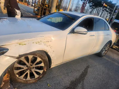 2019 Mercedes-Benz E 220 VIN: