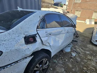 2015 Mercedes-Benz E 220 VIN: