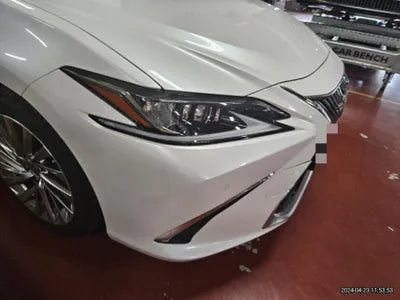 2018 Lexus ES 300 VIN: