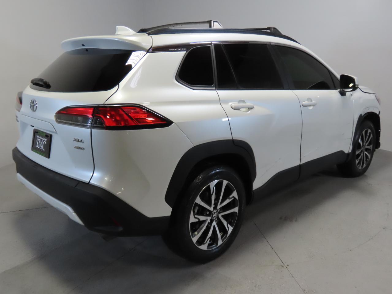 2022 TOYOTA COROLLA CROSS XLE VIN:7MUDAABG8NV032932