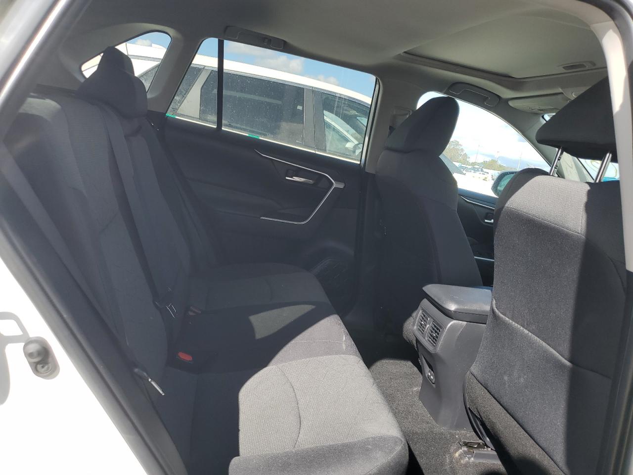 2022 TOYOTA RAV4 XLE VIN:2T3P1RFVXNC313497