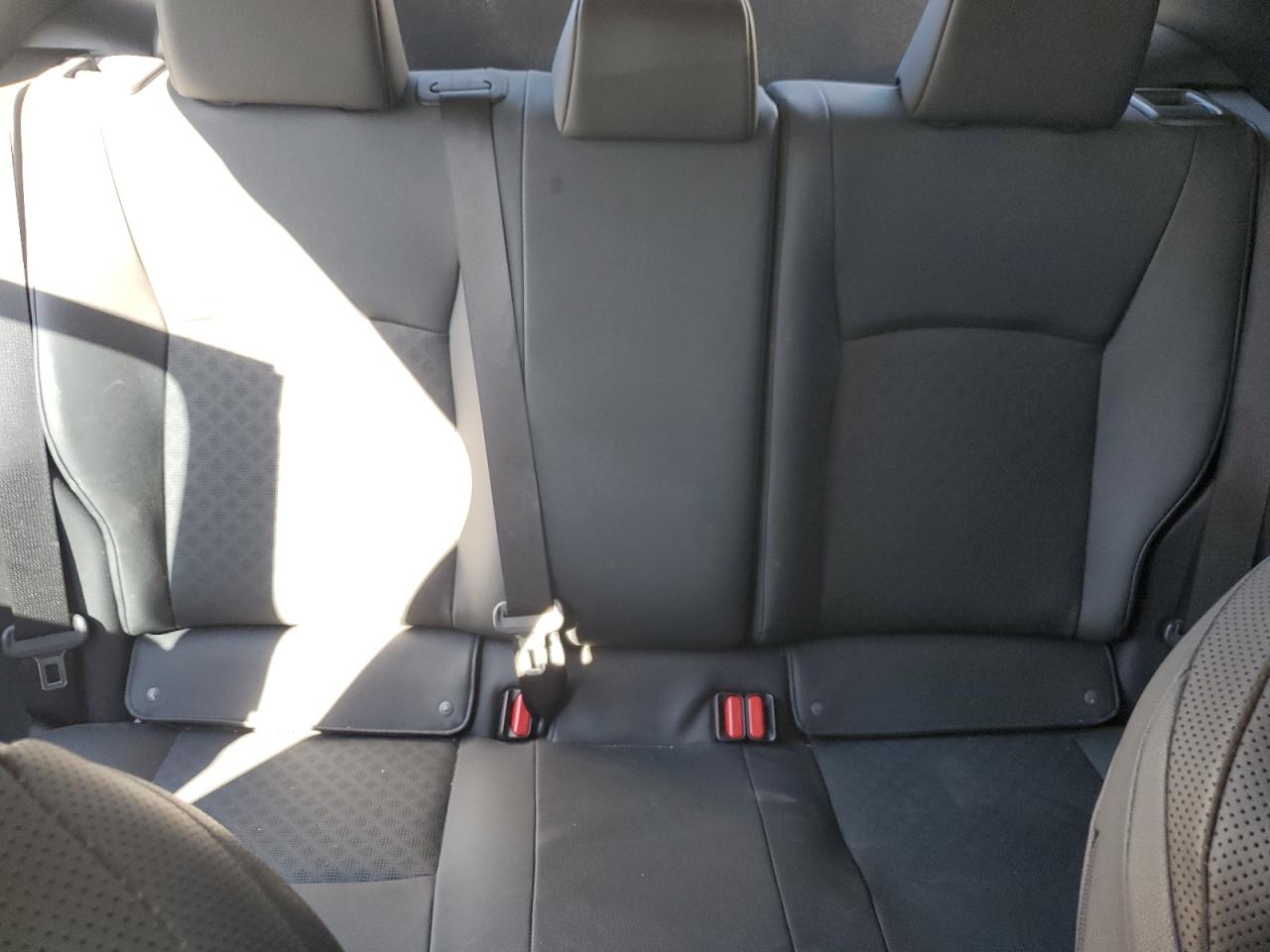 2022 TOYOTA C-HR XLE VIN:NMTKHMBX8NR144594