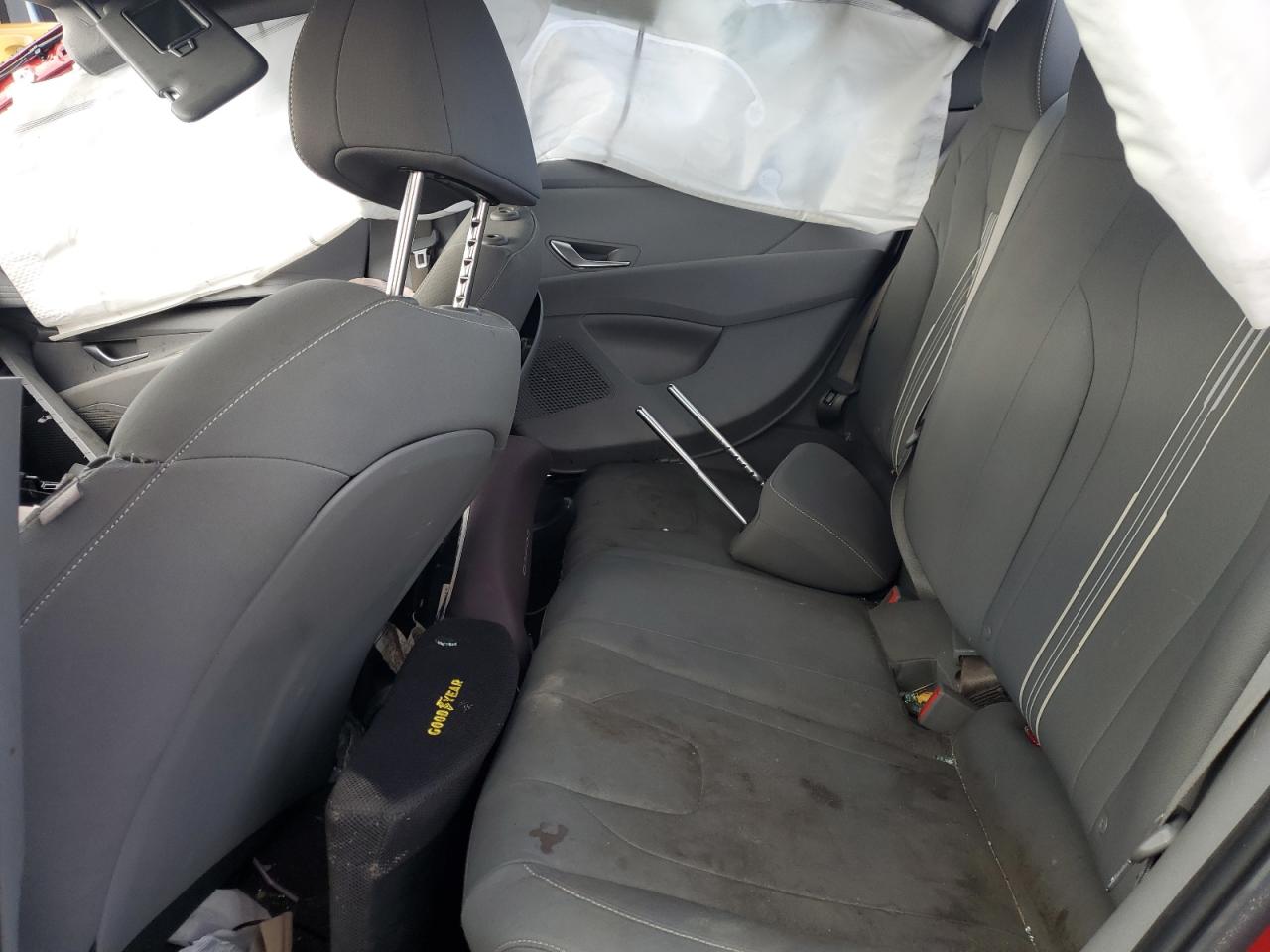 2022 HYUNDAI ELANTRA SEL VIN:KMHLM4AG2NU240943