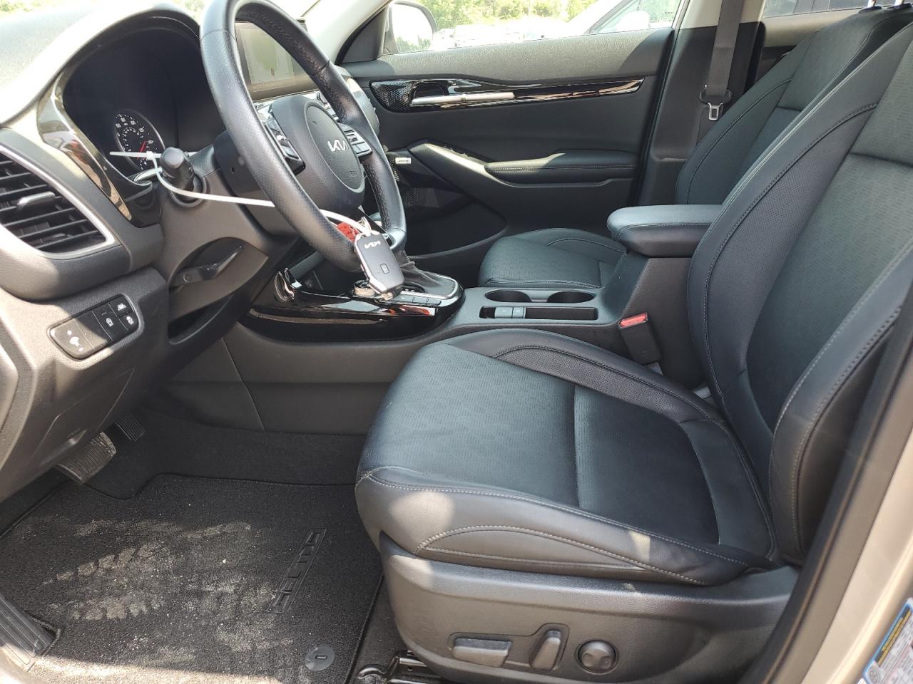 2023 KIA SELTOS SX VIN:KNDETCA20P7355587