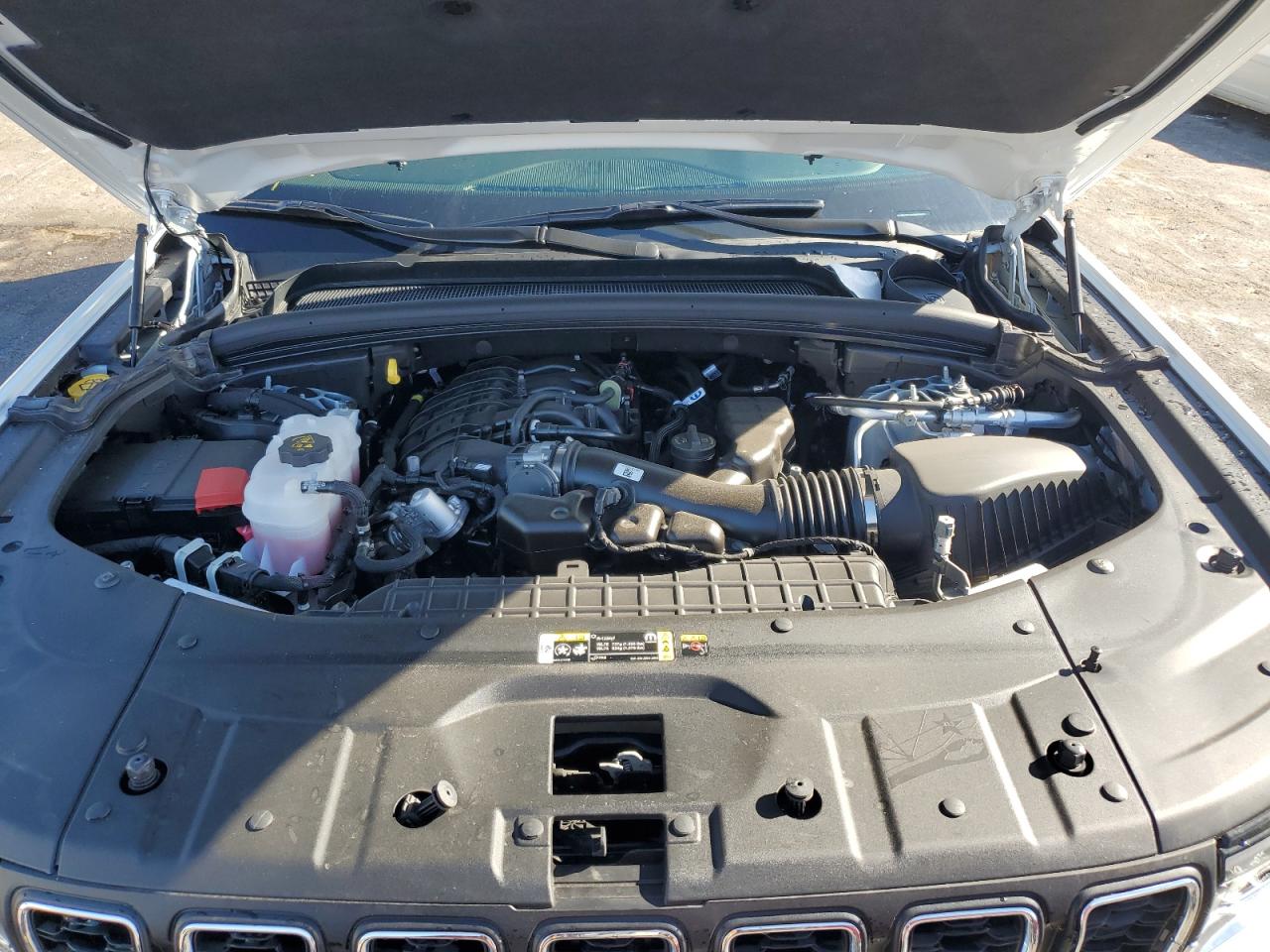 2024 JEEP GRAND CHEROKEE LAREDO VIN:1C4RJHAG5R8592735