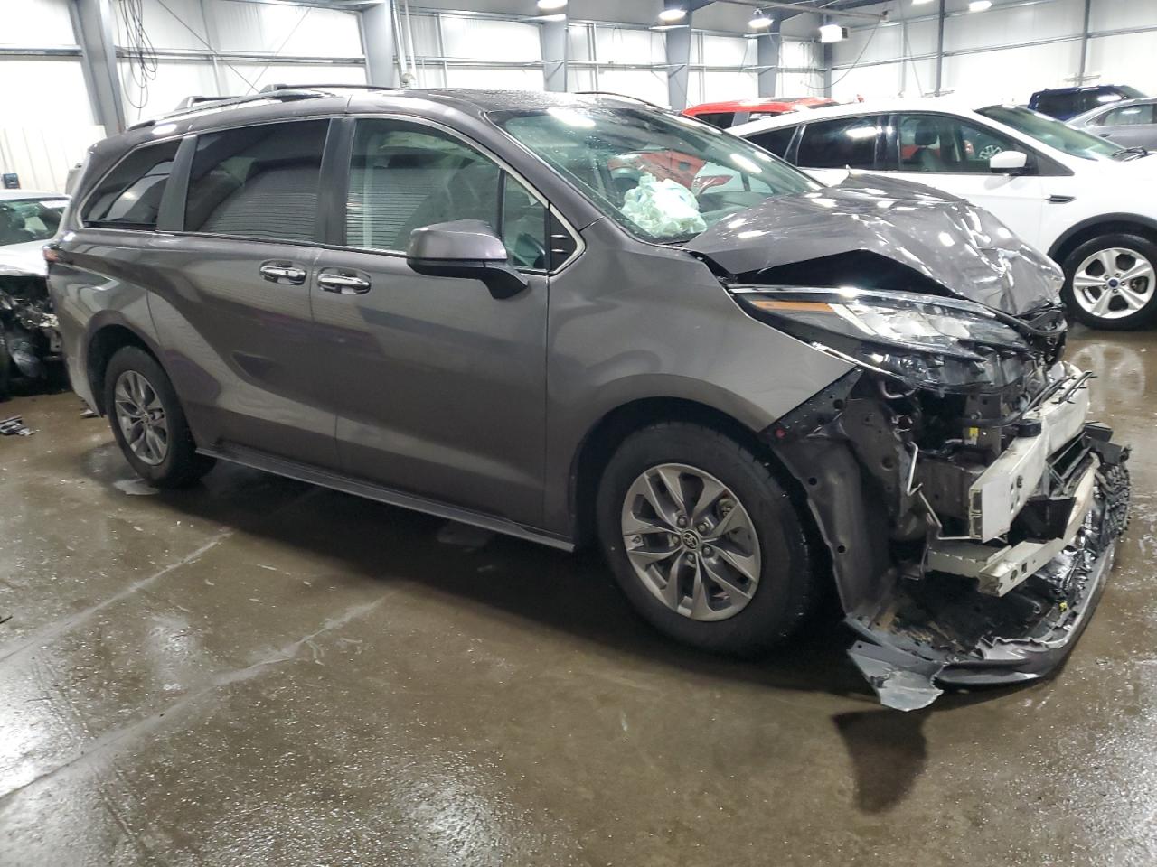 2022 TOYOTA SIENNA XLE VIN:5TDJSKFCXNS073599