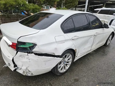 2016 BMW 320 WBA8C5104GK640617 VIN:WBA8C5104GK640617