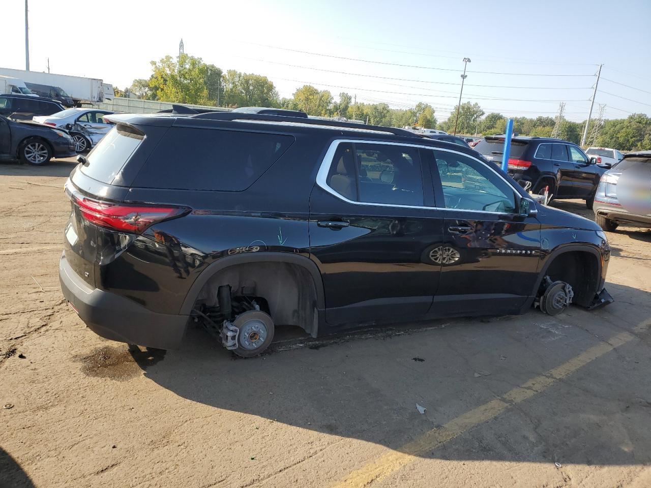 2023 CHEVROLET TRAVERSE LT VIN:1GNERGKW8PJ327926