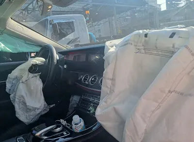 2017 Mercedes-Benz E 300 WDDZF4KB0HA082738 VIN:WDDZF4KB0HA082738