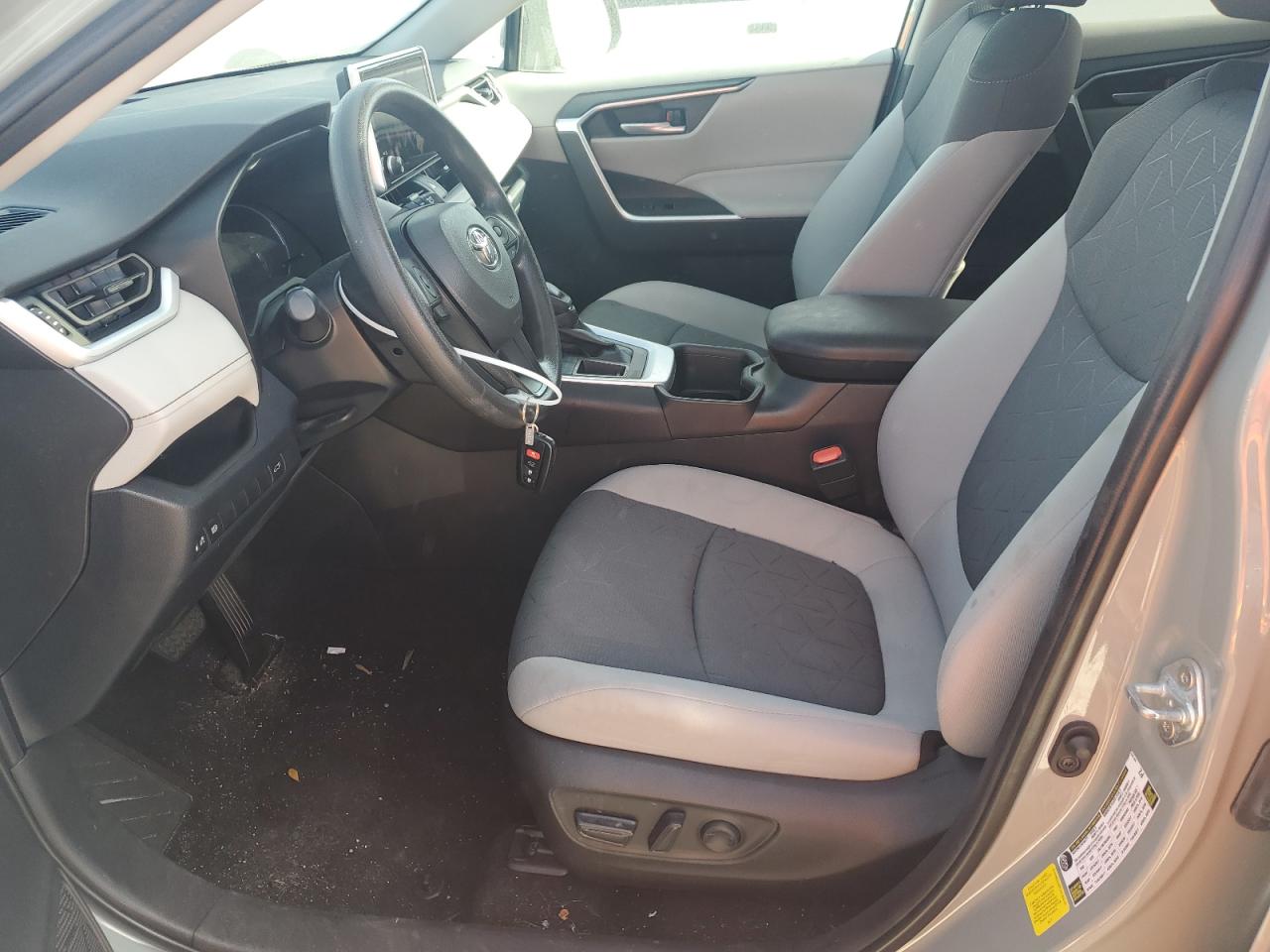 2023 TOYOTA RAV4 XLE VIN:2T3W1RFV2PW264213