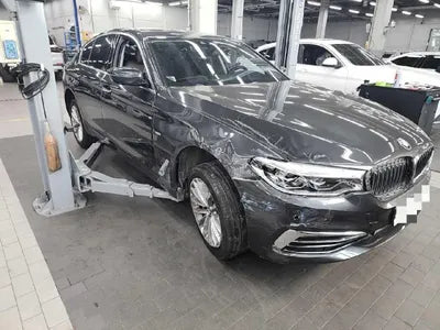 2018 BMW 530 VIN: