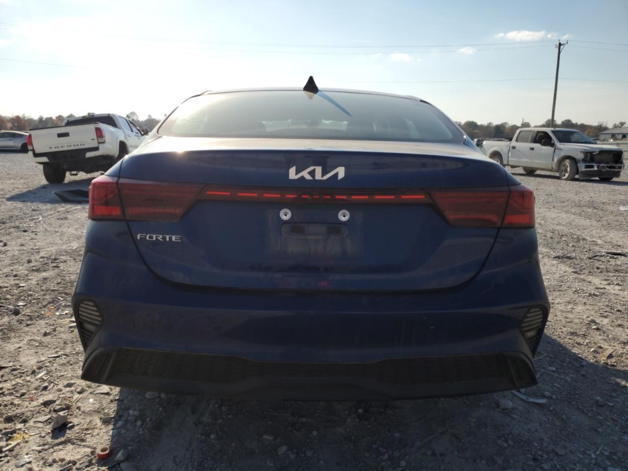 2023 KIA FORTE LX VIN:3KPF24AD9PE661671