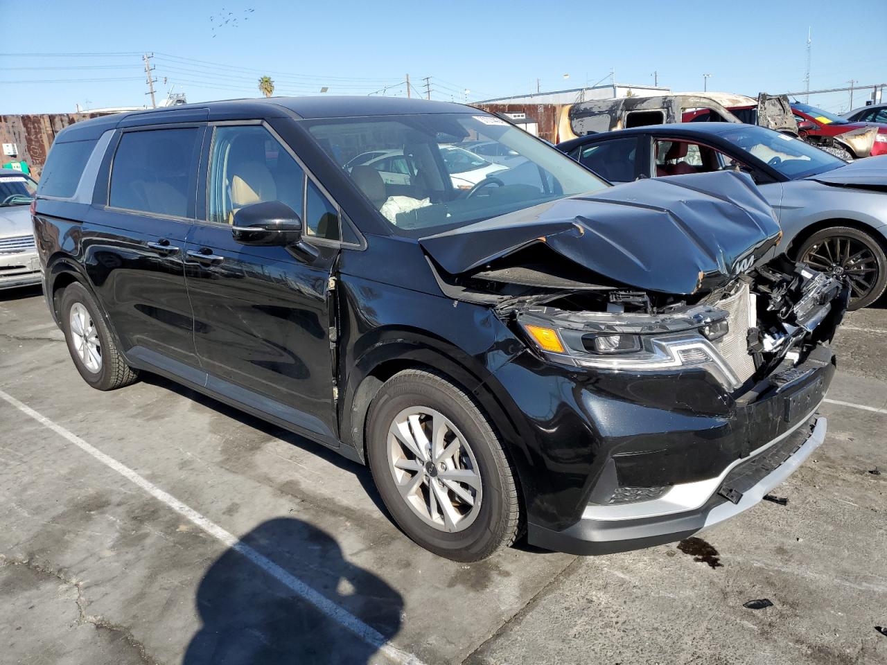 2022 KIA CARNIVAL LX VIN:KNDNB4H38N6104018