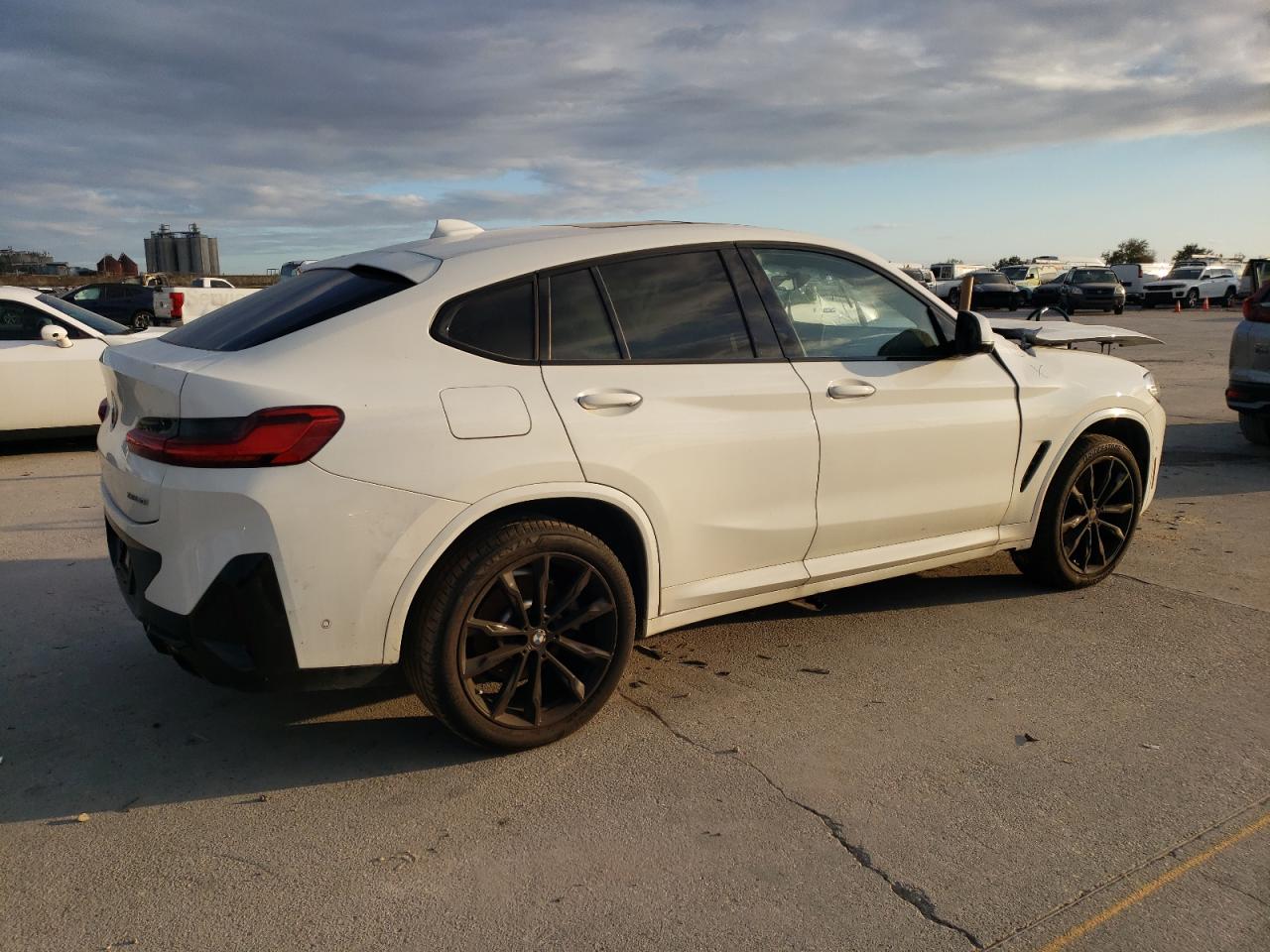 2024 BMW X4 XDRIVE30I VIN:5UX33DT09R9V66933