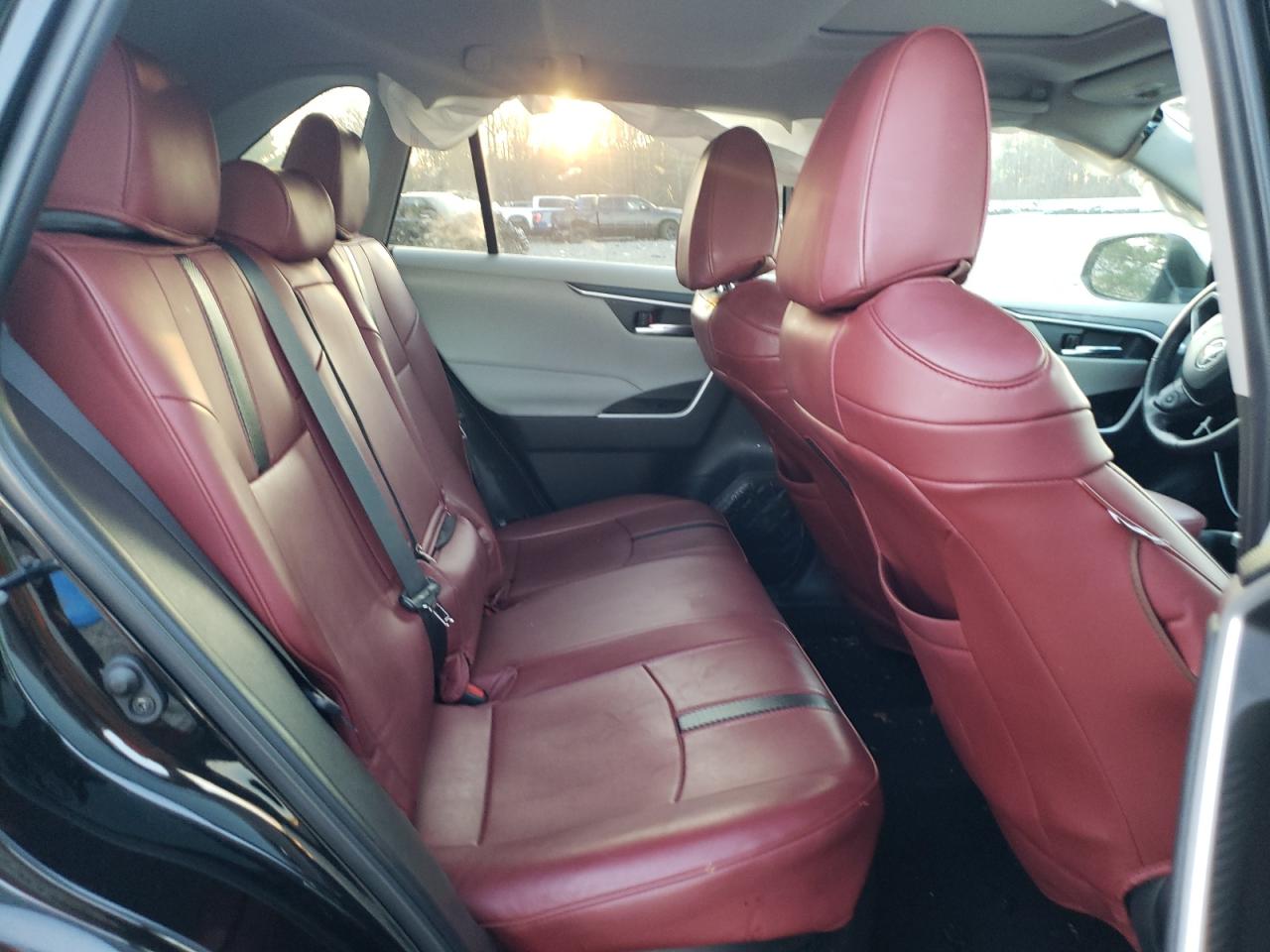 2022 TOYOTA RAV4 XLE VIN:4T3RWRFV7NU073933