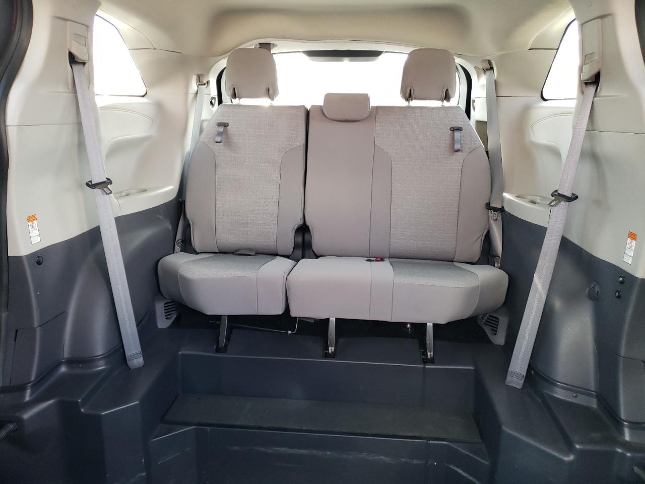 2022 TOYOTA SIENNA LE VIN:5TDKSKFC9NS071380