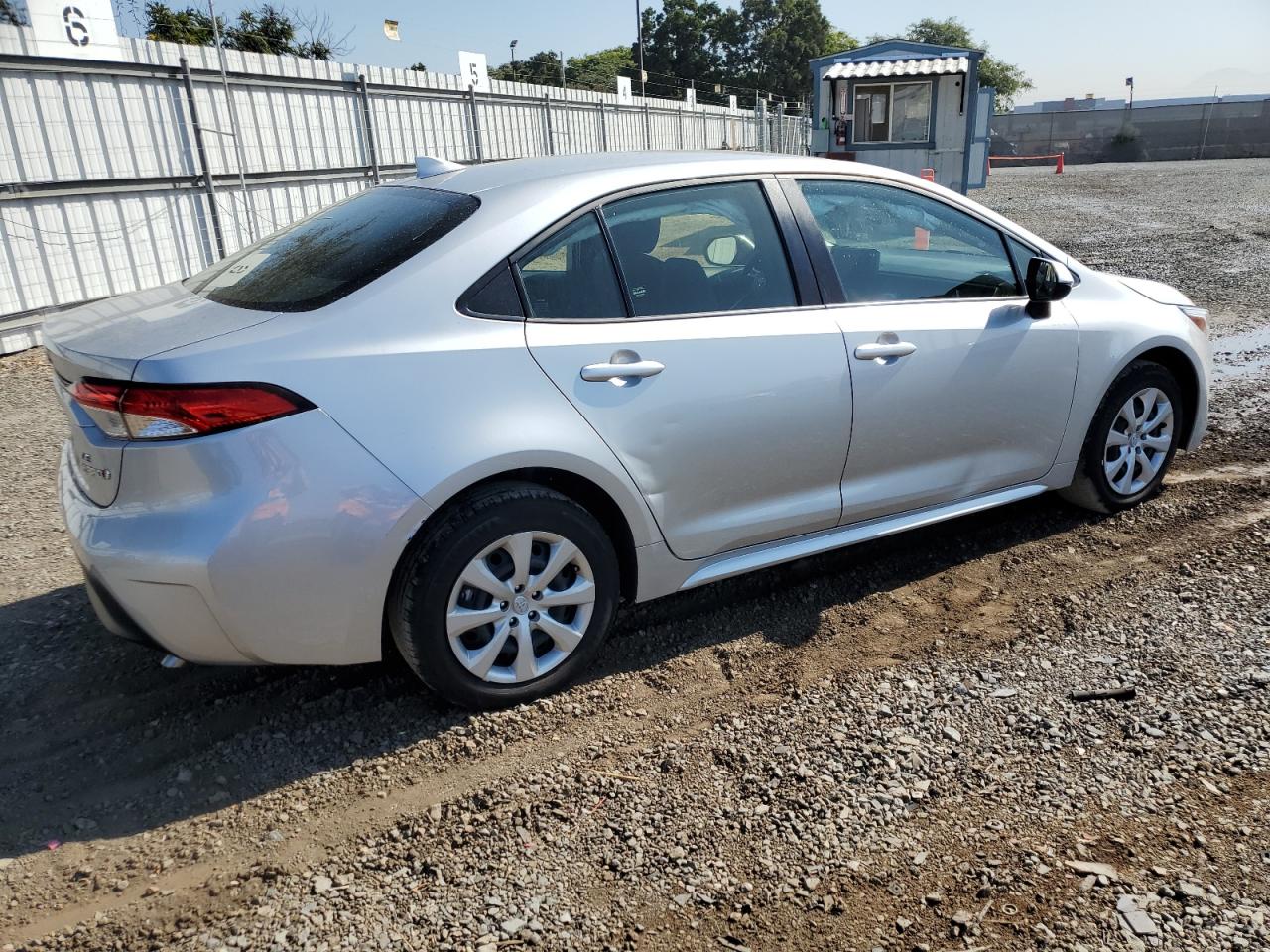 2024 TOYOTA COROLLA LE VIN:JTDBCMFE9RJ028655