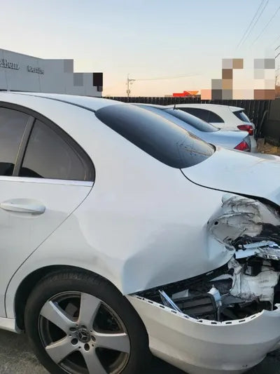 2018 Mercedes-Benz C 200 WDDWF4CB0JF709075 VIN:WDDWF4CB0JF709075