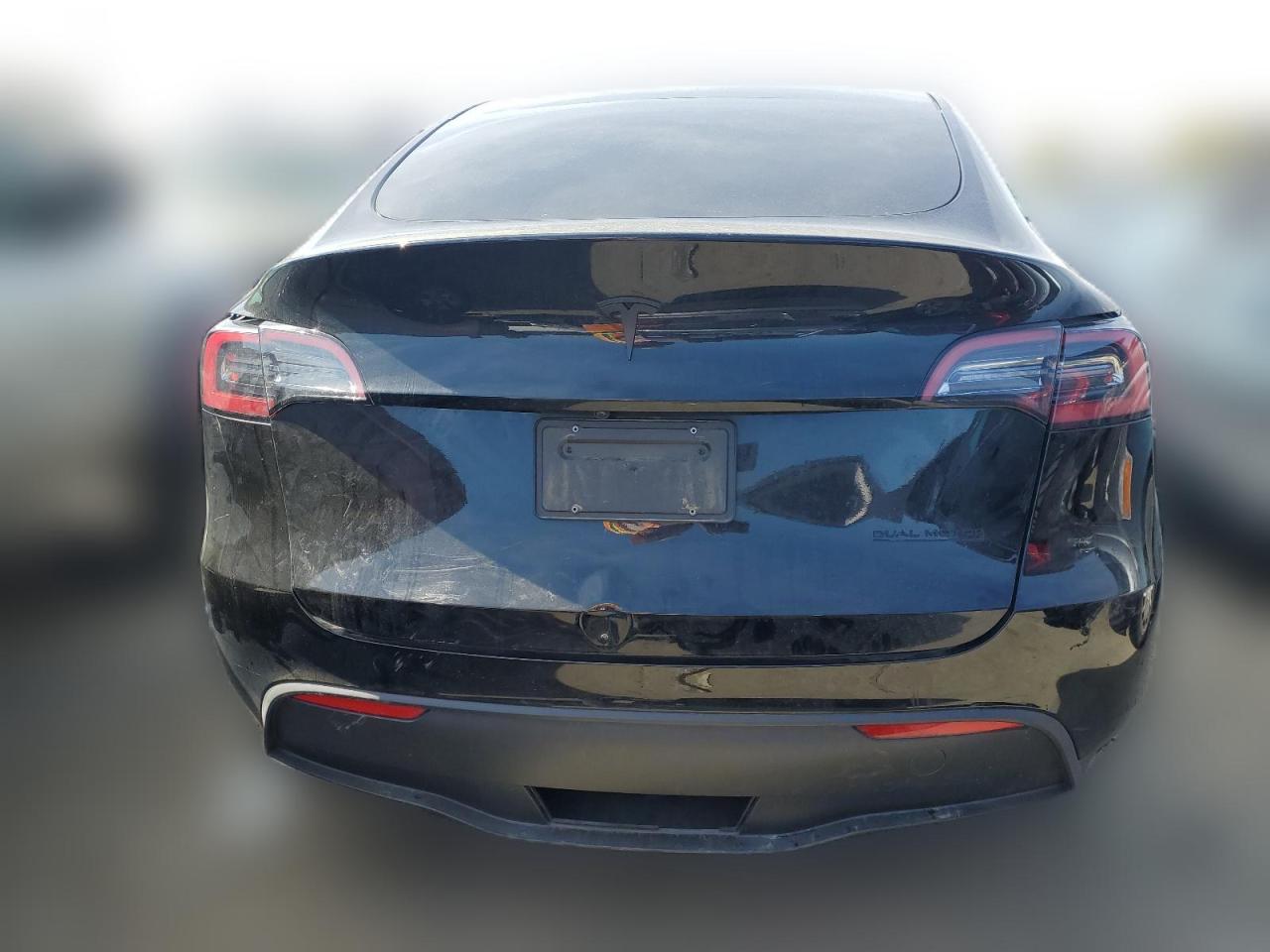 2023 TESLA MODEL Y  VIN:7SAYGDEE5PF690269