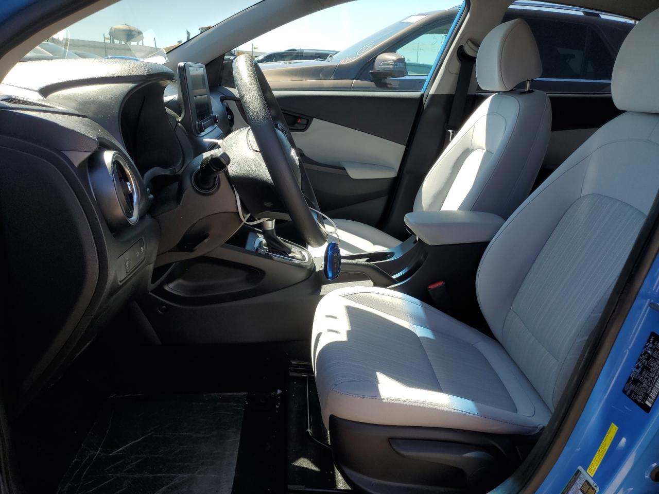 2022 HYUNDAI KONA SEL VIN:KM8K6CAB9NU888767