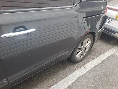 2017 Kia Carnival KNAME81ABHS332307 VIN:KNAME81ABHS332307