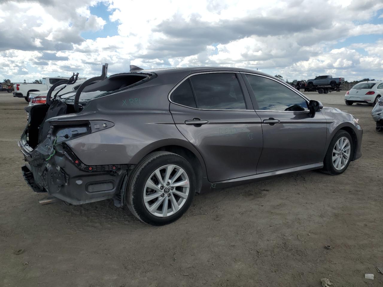 2023 TOYOTA CAMRY LE VIN:4T1C11BK2PU086828