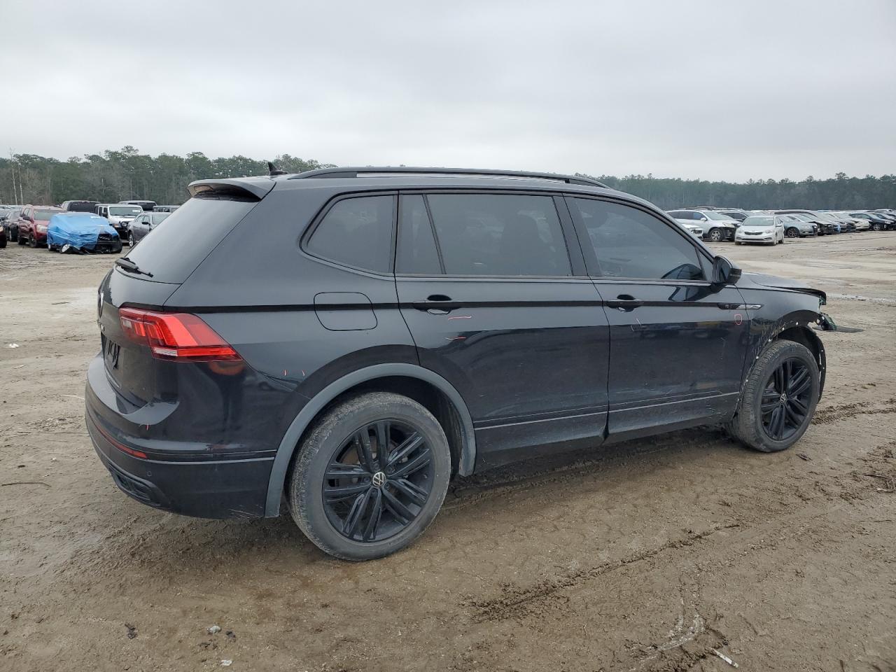 2022 VOLKSWAGEN TIGUAN SE R-LINE BLACK VIN:3VVCB7AX1NM033977