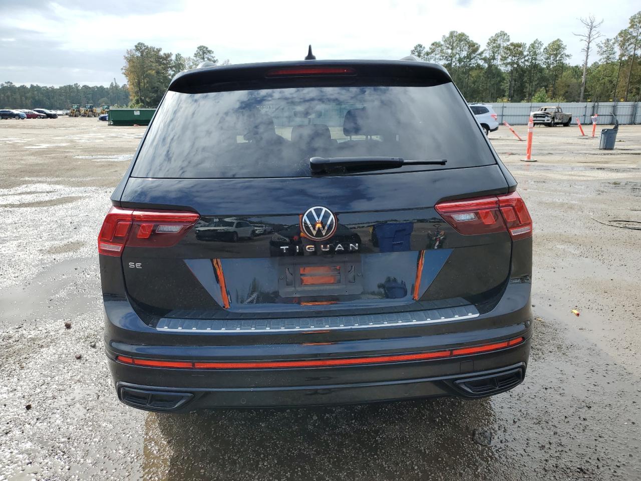 2022 VOLKSWAGEN TIGUAN SE R-LINE BLACK VIN:3VVCB7AX8NM075627