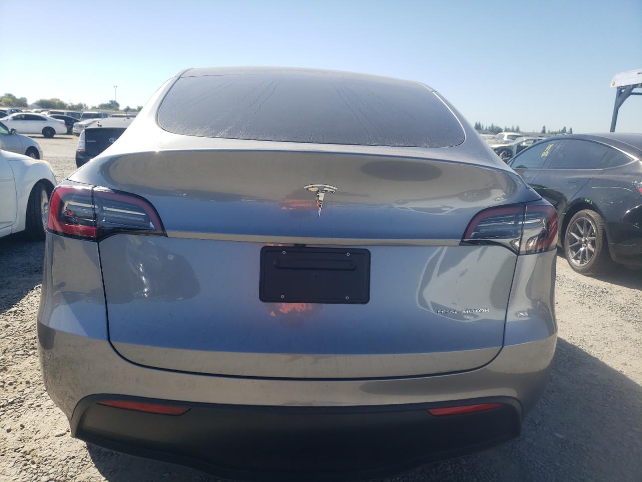 2024 TESLA MODEL Y  VIN:7SAYGAEE6RF178439