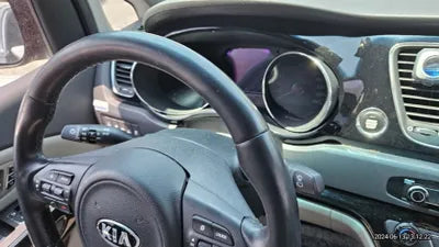 2016 Kia Carnival VIN: